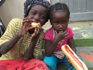 Kinder bei der DRC Suppenküche